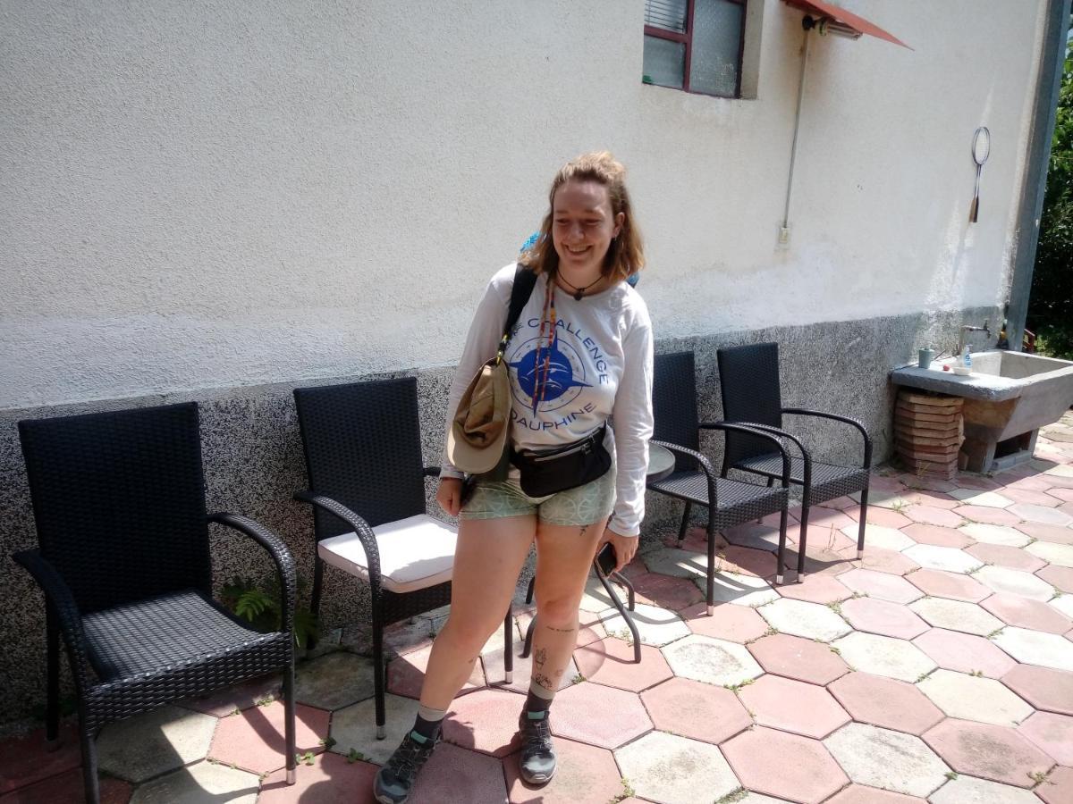 Bus Station Hostel Печ Екстериор снимка