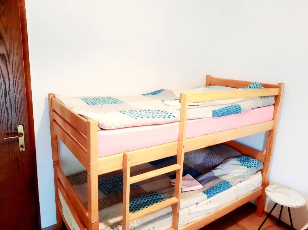 Bus Station Hostel Печ Екстериор снимка