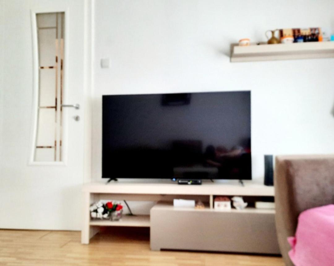 Bus Station Hostel Печ Екстериор снимка