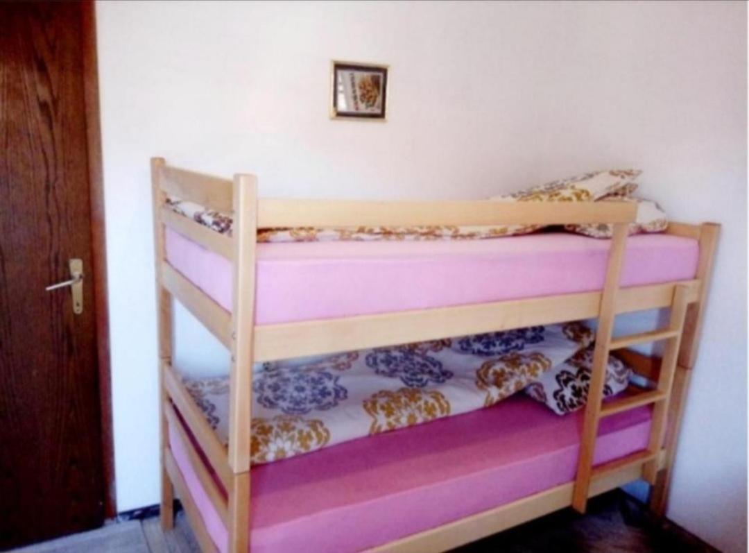 Bus Station Hostel Печ Екстериор снимка