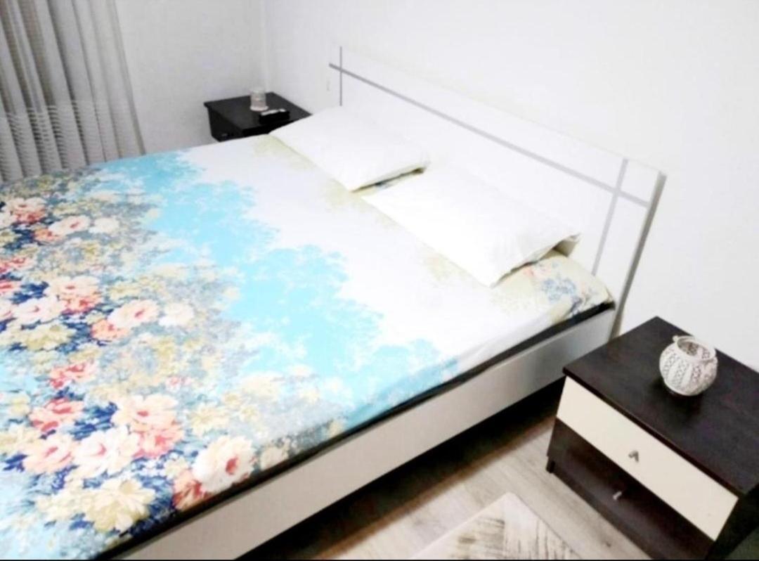 Bus Station Hostel Печ Екстериор снимка
